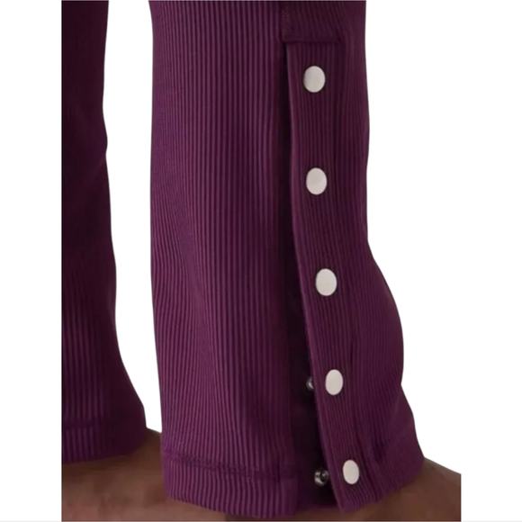 Athleta Elation Rib Snap Pant Pinot Plum Yoga Workout Athletic Athleisure Small - Picture 4 of 7
